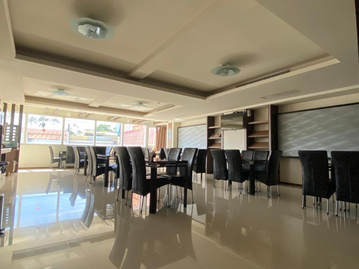 Hua Xiang Hotel -Zouying Kaohsiung Dış mekan fotoğraf