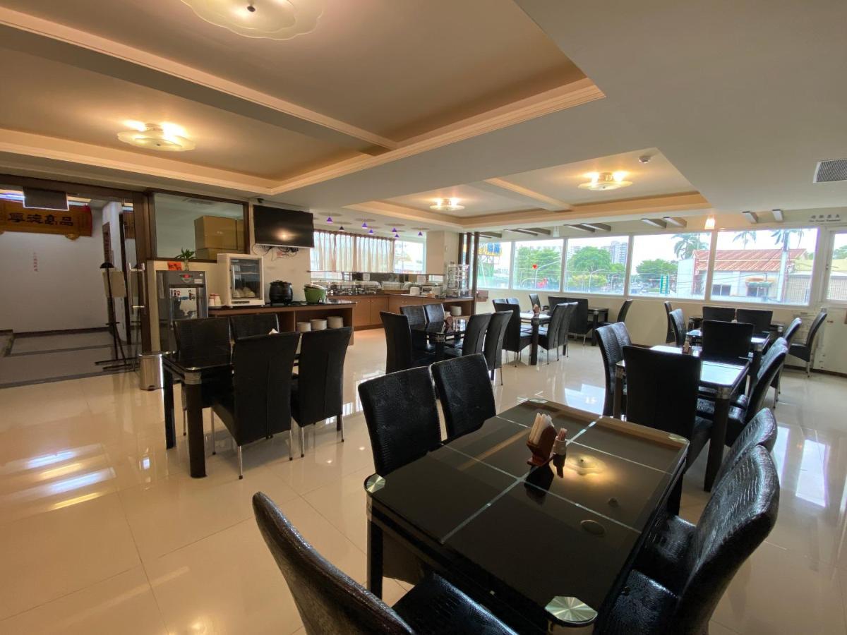Hua Xiang Hotel -Zouying Kaohsiung Dış mekan fotoğraf
