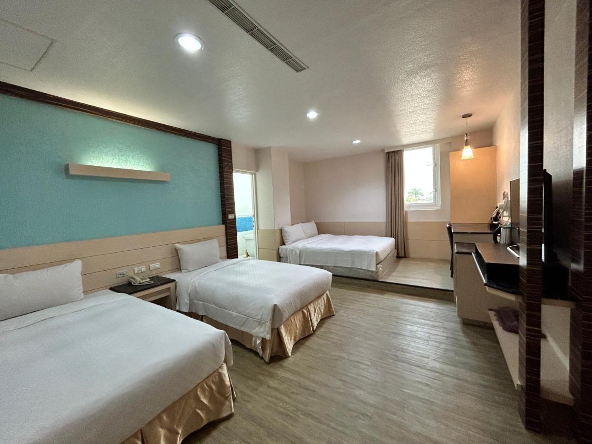 Hua Xiang Hotel -Zouying Kaohsiung Dış mekan fotoğraf