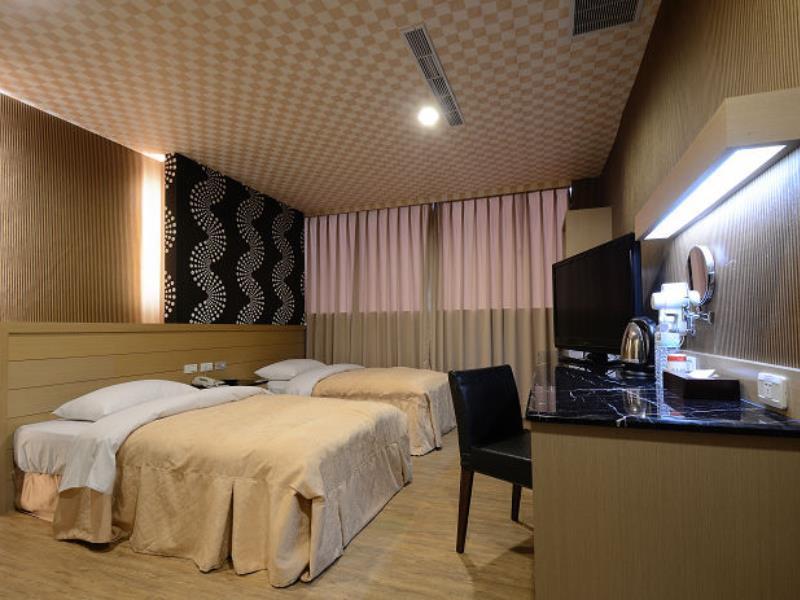 Hua Xiang Hotel -Zouying Kaohsiung Dış mekan fotoğraf