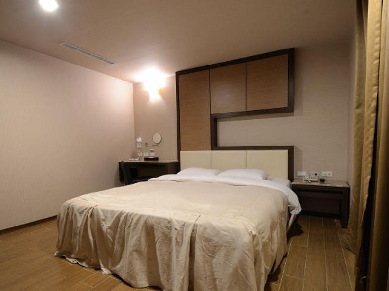 Hua Xiang Hotel -Zouying Kaohsiung Dış mekan fotoğraf