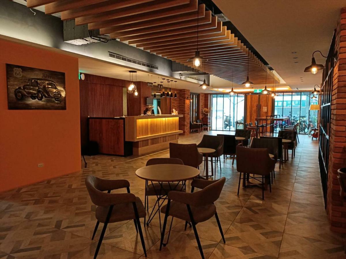 Hua Xiang Hotel -Zouying Kaohsiung Dış mekan fotoğraf